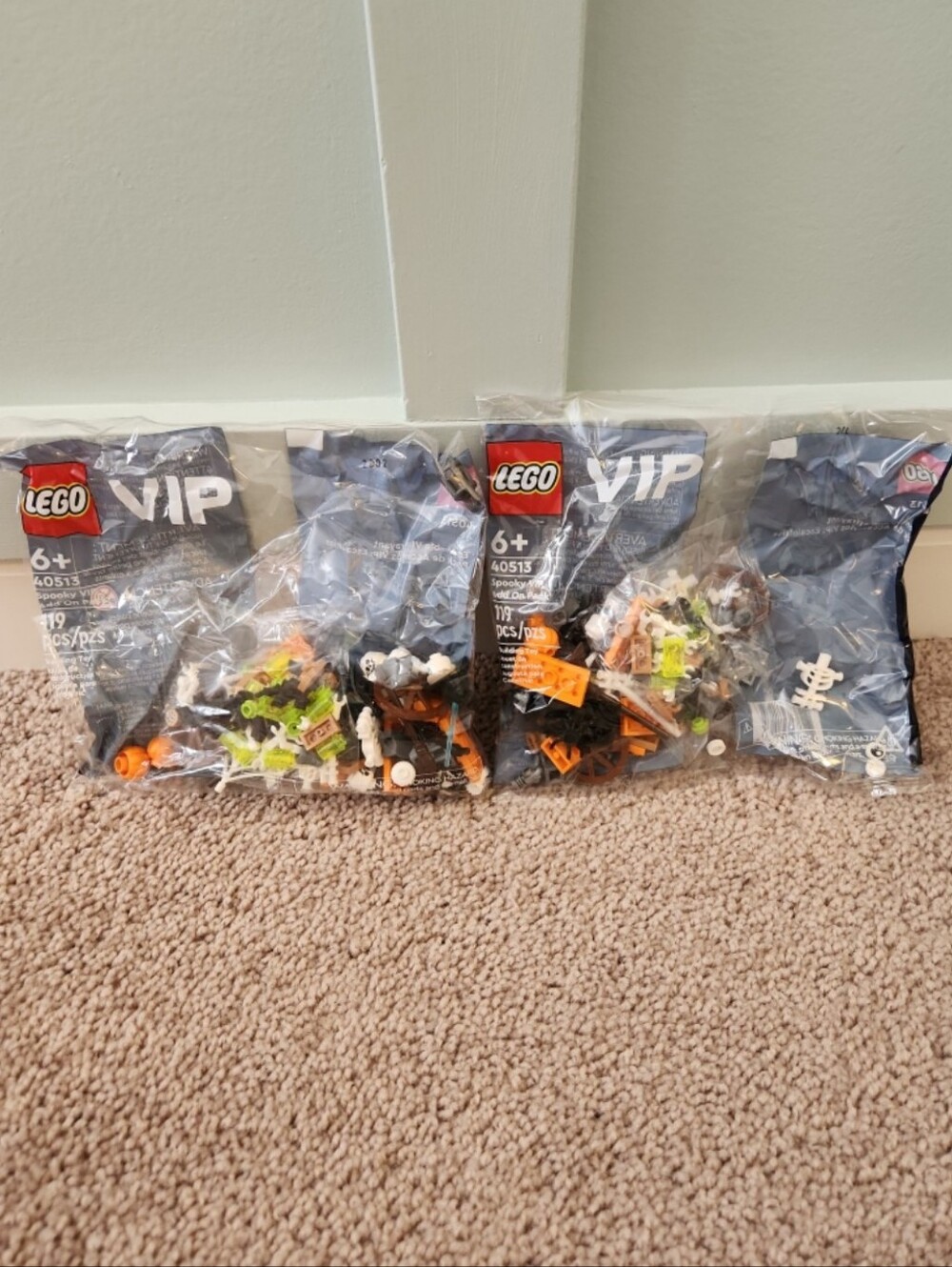Lot of 2 new lego VIP Spooky Add on skeleton halloween packs sets 40513 Retired